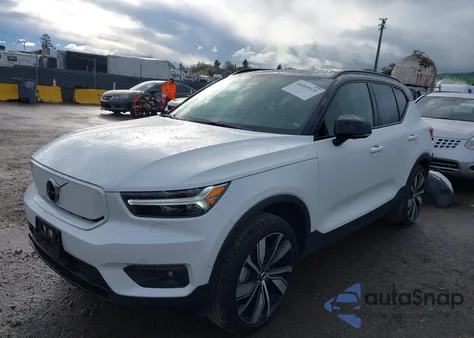 2022 Volvo Xc40 Recharge Pure Electric P8 Twin Ultimate z USA, uszkodzony, nr VIN YV4ED3UB3N2700319